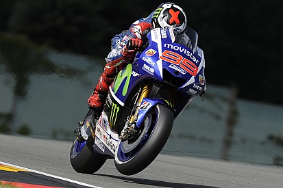 Lorenzo admite que Márquez está veloz, mas avisa: "podemos nos aproximar"