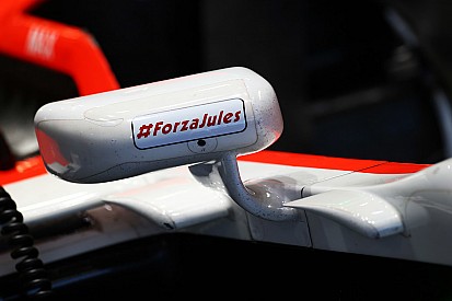 Le père de Jules Bianchi "moins optimiste" en l'absence de progrès