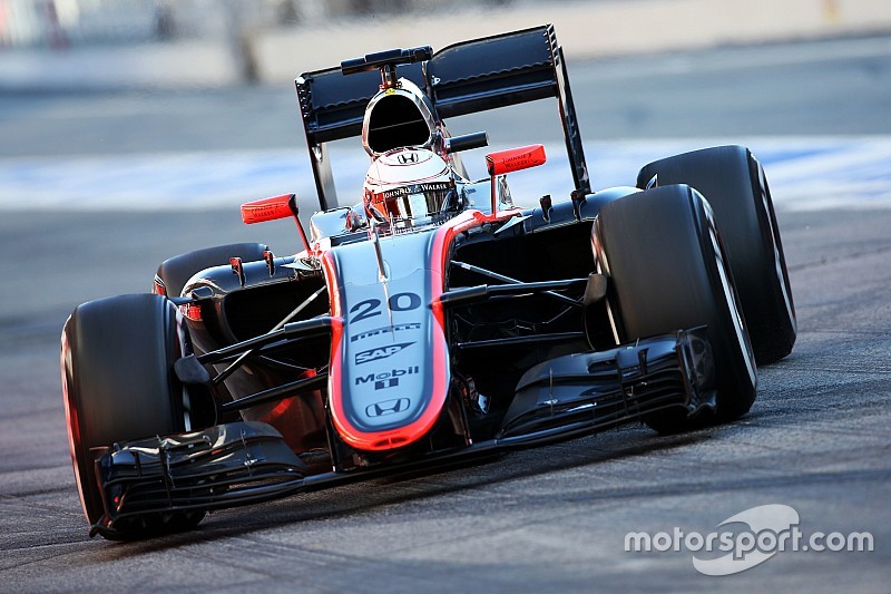 Magnussen apprend beaucoup aux côtés de Button et Alonso