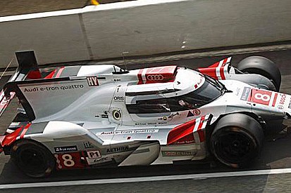 Le Mans, 3° ora: patatrac Audi. Hartley al comando