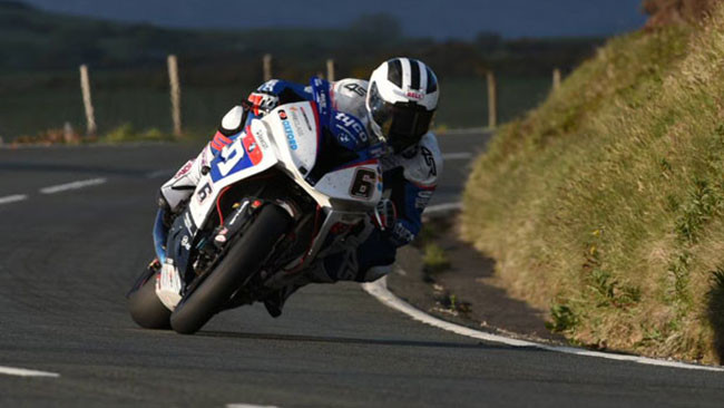 William Dunlop fuori dal Tourist Trophy 2015