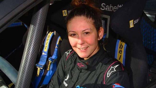Corinne Federighi debutta nel CIR su una Twingo R2