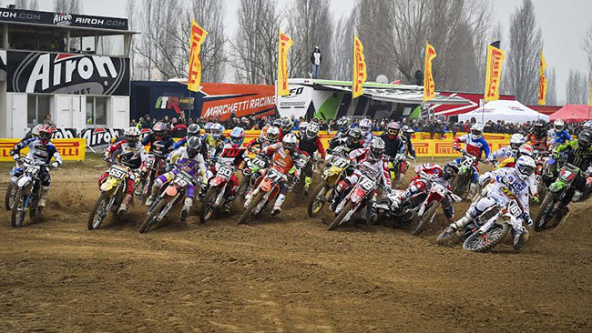 32°Airoh Starcross: Desalle e Tixier primi in qualifica