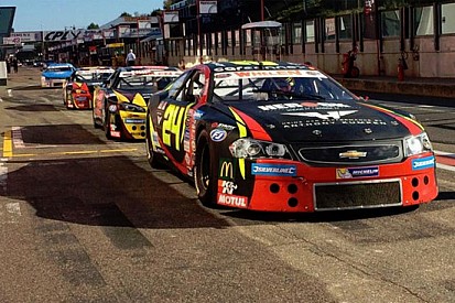 NASCAR Whelen: dieci piloti si sfidano al Motor Show