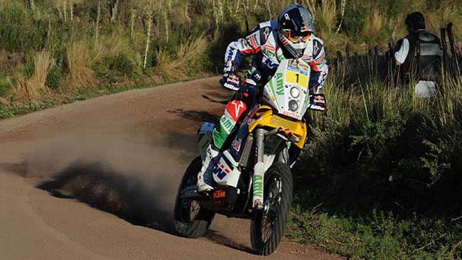 Dakar: abolito il tetto di tre motori per le moto