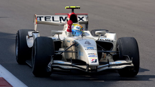 Perez domina gara 1 ad Abu Dhabi