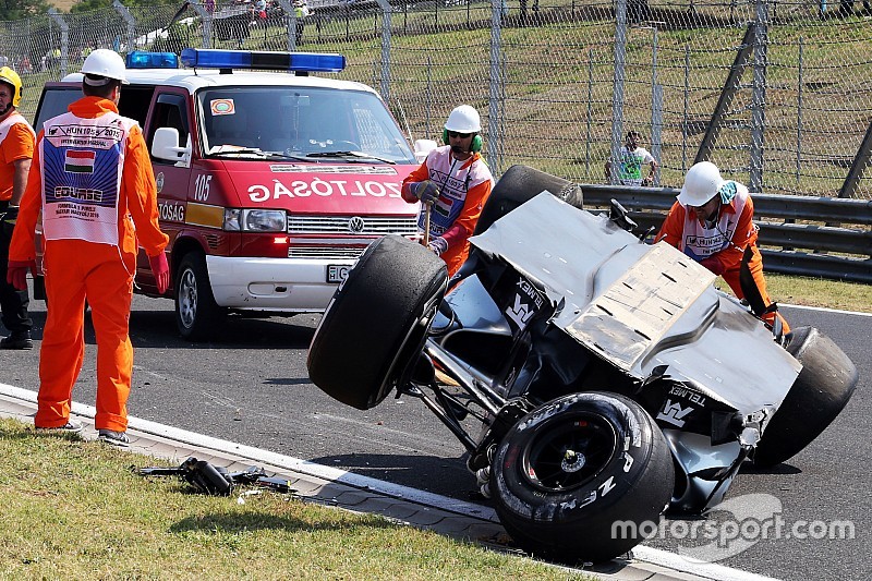 El accidente asustó a Sergio Pérez