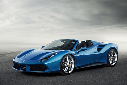 Ferrari 488 Spider - Elle décoiffe!
