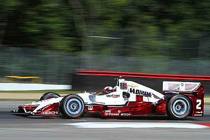 Montoya se ve presionado en el campeonato