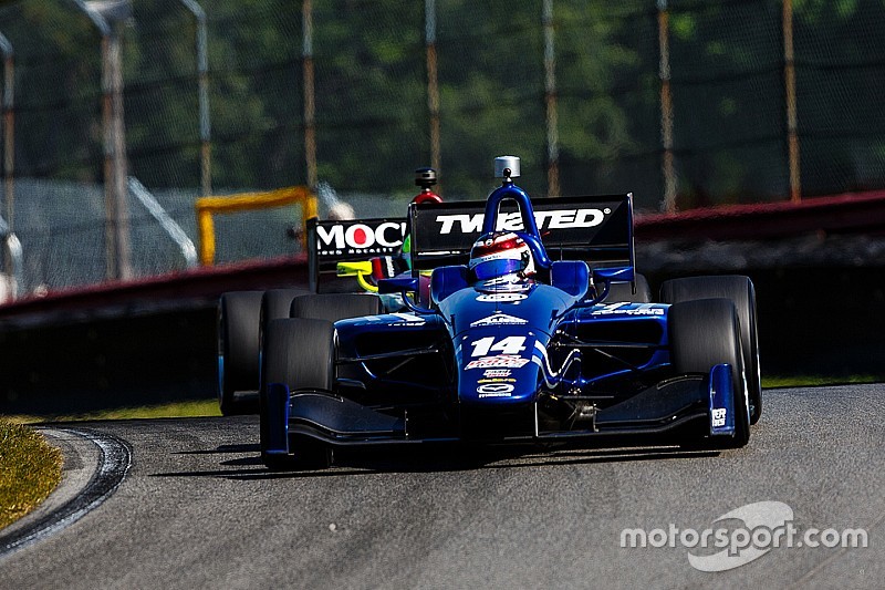 Carlin стремится в IndyCar