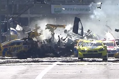Camilo regresará a la acción tras su accidente -Video