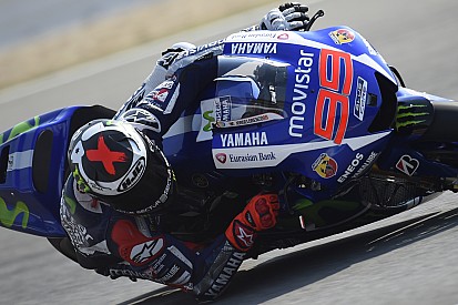 Lorenzo domina y Rossi completa un 1-2 de Yamaha