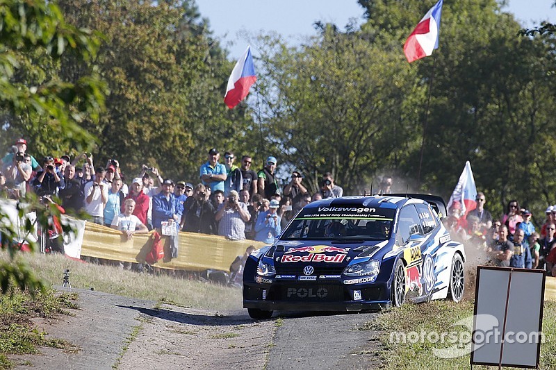 Ogier está al frente tras el primer día en Alemania