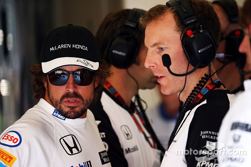 El castigo de 105 lugares merece un pastel, dice Alonso