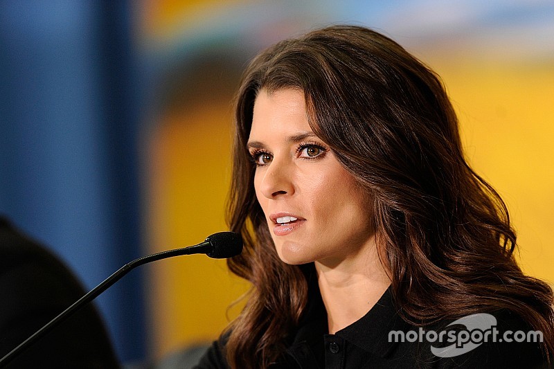 Danica ignora críticas y dice que la F1 es