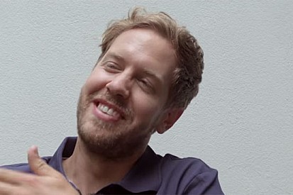 Vettel si racconta in modo divertente a Tirendo