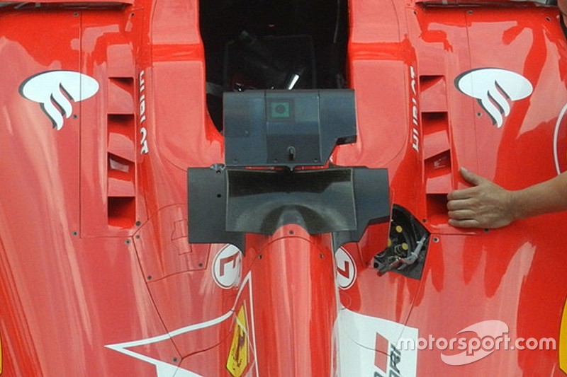 Ferrari: sfoghi d'aria differenziati ai lati dell'abitacolo