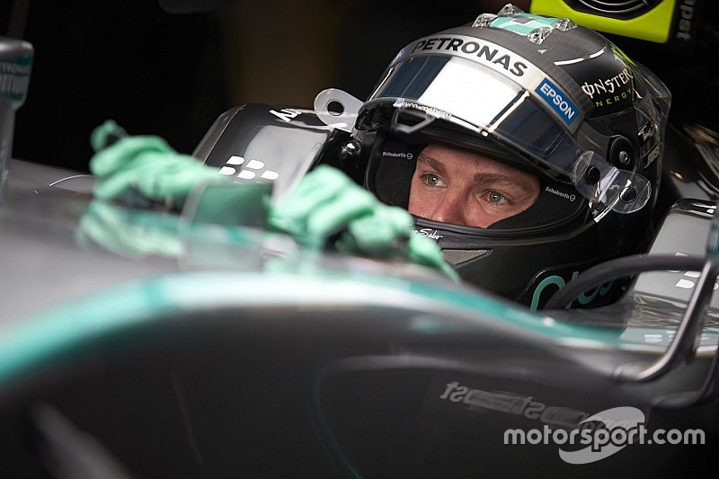 Rosberg se plaint d'un