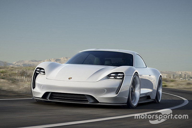Porsche Mission E - Radicalement électrisée et électrisante!