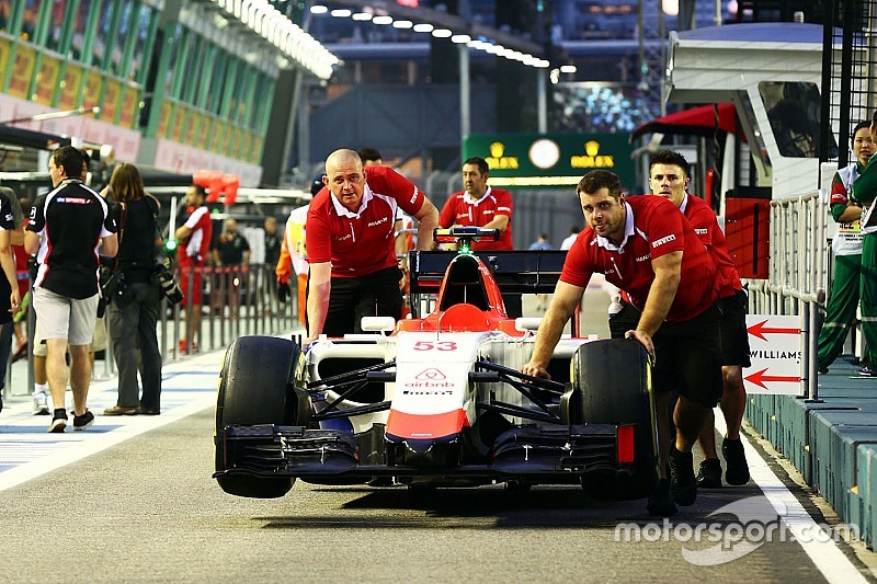 EL1 - Rossi débute dans le mur; Ricciardo entre Mercedes et Ferrari