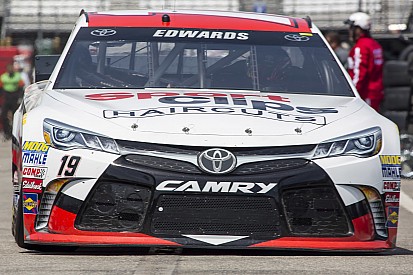 Edwards pega primero en la práctica inicial de NHMS