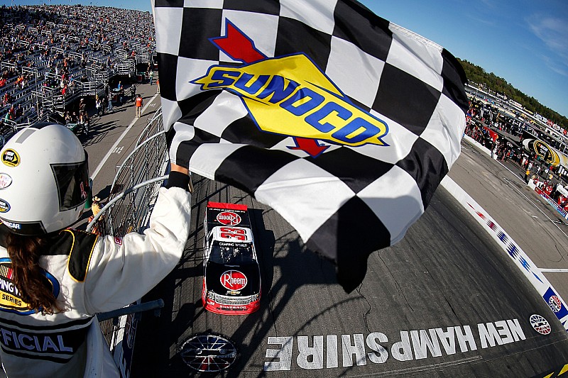 Dillon se impõe e vence prova de número 500 da Truck Series