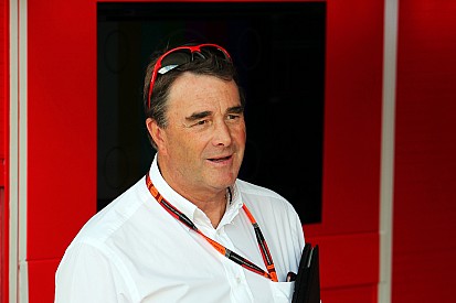 Mansell acha que Button e Alonso podem vencer pela McLaren