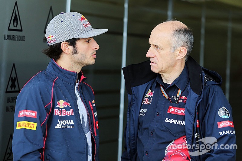 Tost dice que Sainz podría correr en Sochi