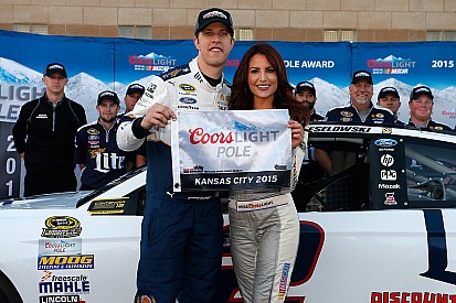 Brad Keselowski auf der Pole-Position in Kansas