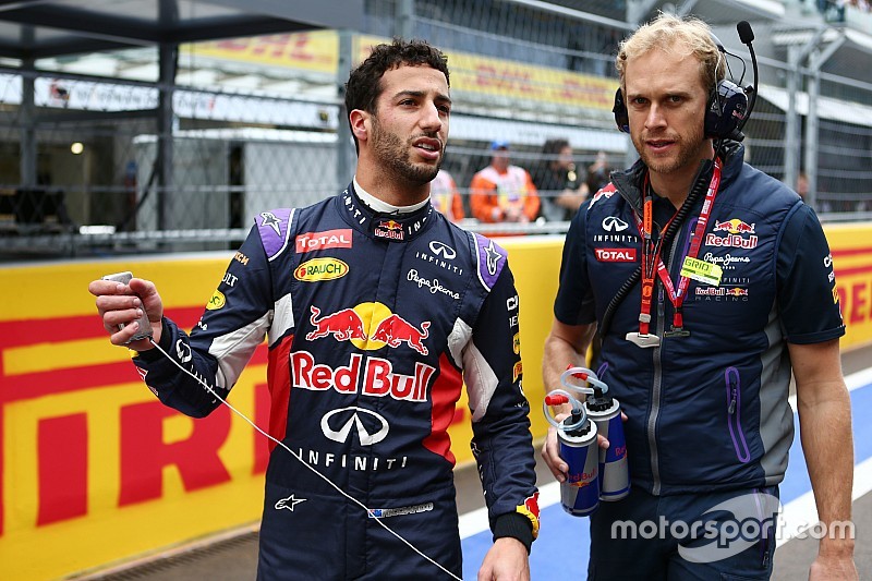 Daniel Ricciardo mantiene dudas sobre el motor Renault