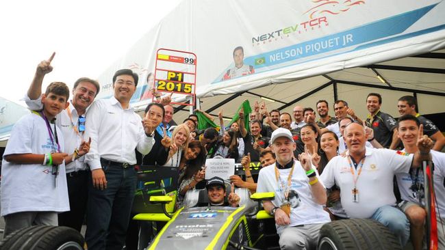 Martin Leach in supporto alla NextEV TCR in F.E