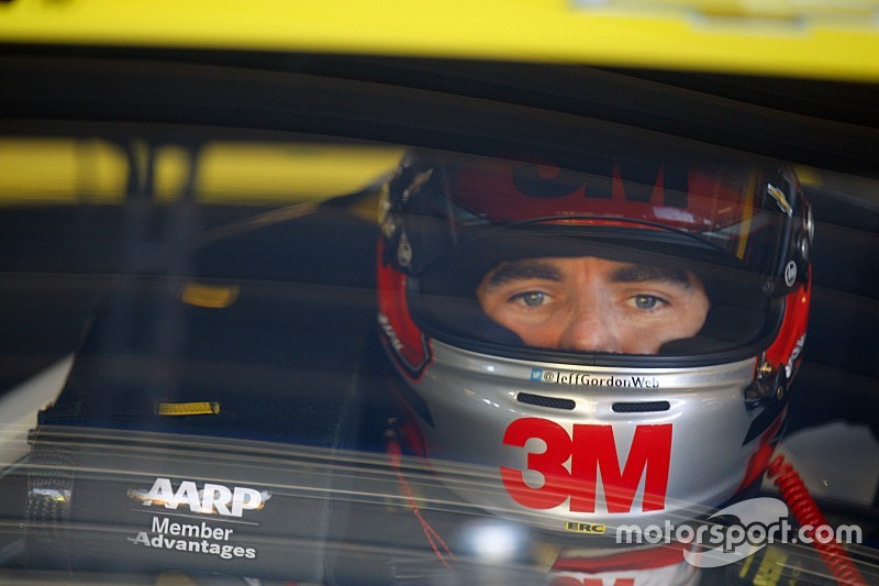 Jeff Gordon décroche la pole à Talledega