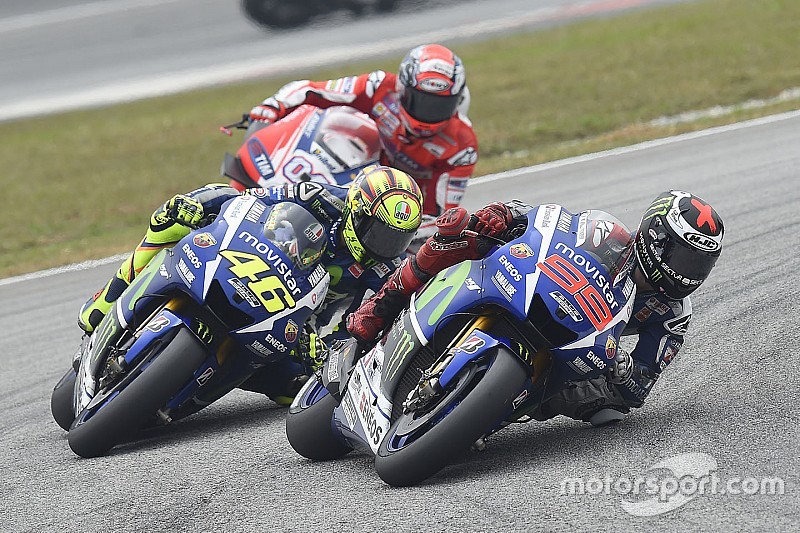 Lorenzo asegura que la sanción a Rossi fue leve para mantener vivo el campeonato