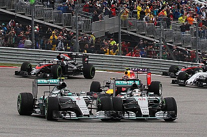 Mercedes to hold talks over “too hard” Hamilton move