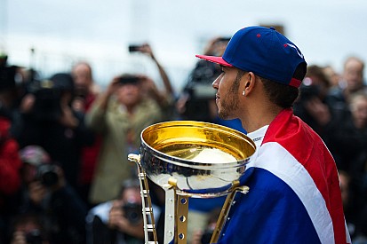 'Lewis, focus je op het record van Michael Schumacher'