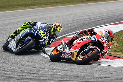"Valentino Rossi a perdu la tête" juge Agostini