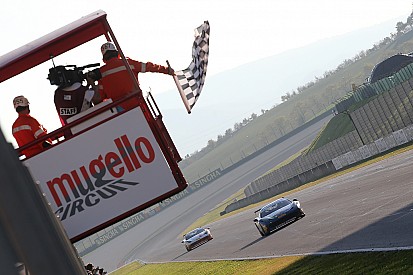 Matteo Santoponte gewinnt Auftaktrennen der Trofeo Pirelli