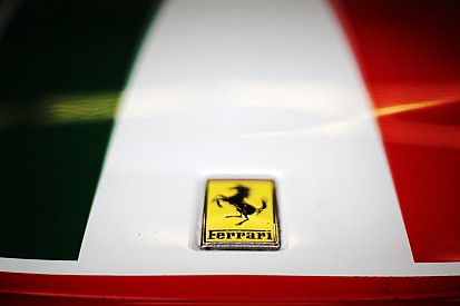 Im Zeitraffer-Video: So wird der neue Ferrari 488 GTE beklebt