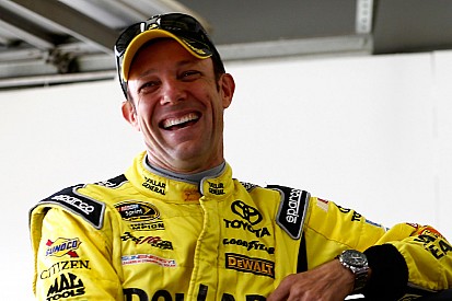 Die Quintessenz von NASCAR: Matt Kenseth zündelt