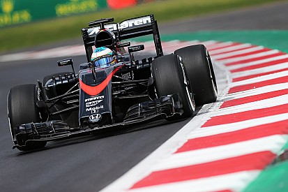 Alonso acepta que llega a Brasil frustrado