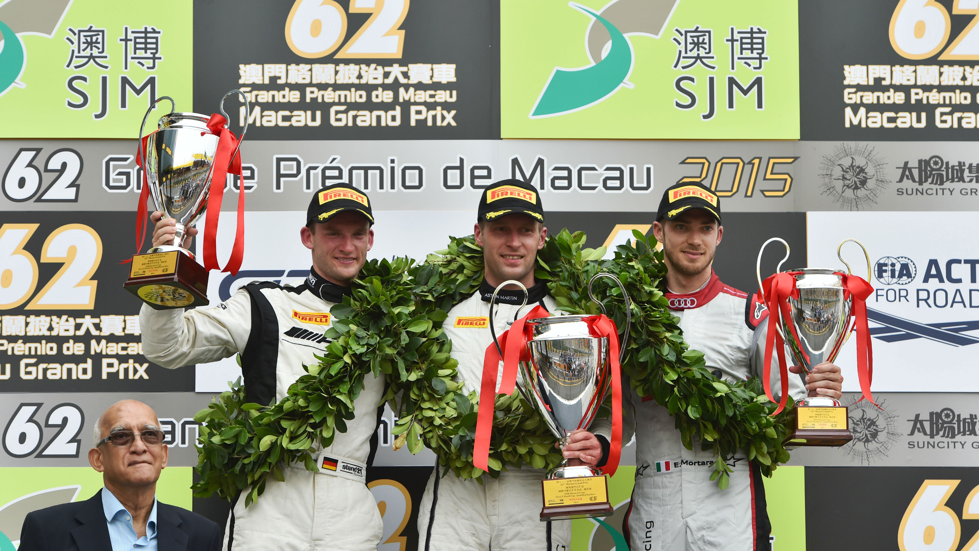 FIA GT World Cup, Maro Engel trionfa a Macao