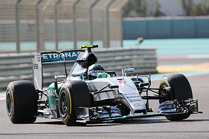 Rosberg dá troco em Hamilton e lidera TL2 em Abu Dhabi