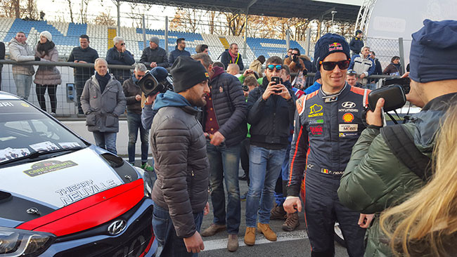 Monza Rally Show: che affetto per Neuville!