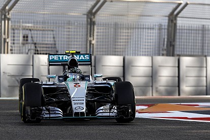 Rosberg se mantiene delante de Hamilton en la práctica 3
