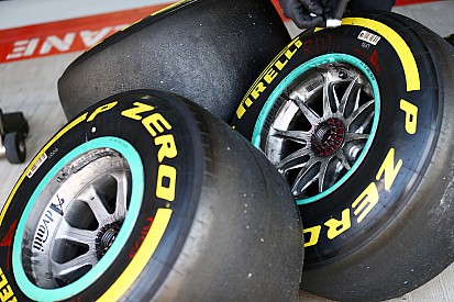 Pirelli explica regulamento de pneus para 2016