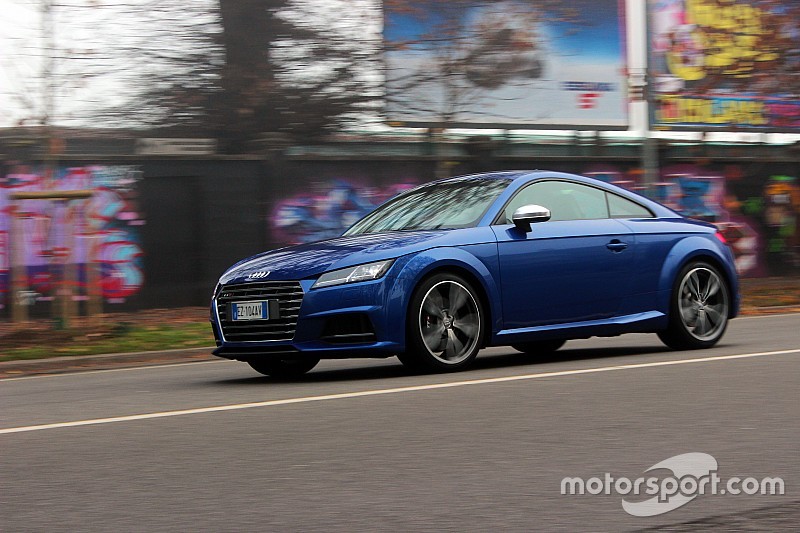 Test su strada: Audi TTS, una sorpresa tira l'altra