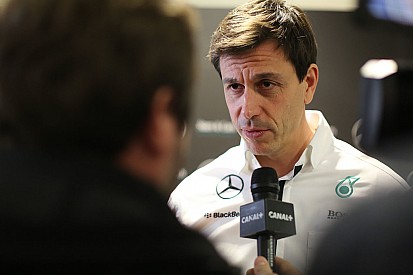 Wolff: "Noi svantaggiati nell'interpretare le regole"