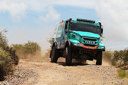 Dakar trucks: De Rooy wint vierde etappe, weer Nederlands podium