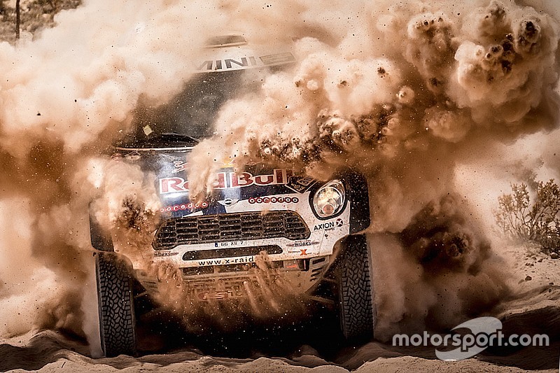 In Sand und Staub: Die beinharte Realität der Rallye Dakar im Video