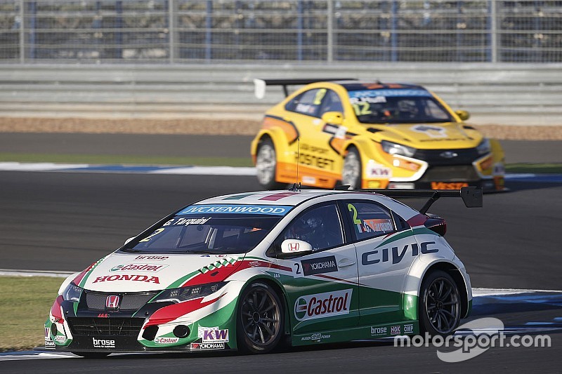 Tarquini op weg naar Lada, Catsburg blijft in WTCC